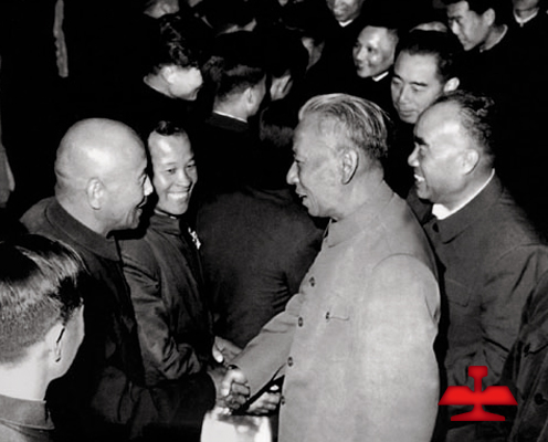 1959年毛澤東同志親切接見全國著名勞動模范、鞍鋼老英雄孟泰